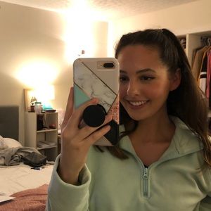 Meet your Posher, Kristen